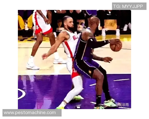 2006年12月16日火箭与湖人激战回顾：经典对决中的明星表现与精彩瞬间